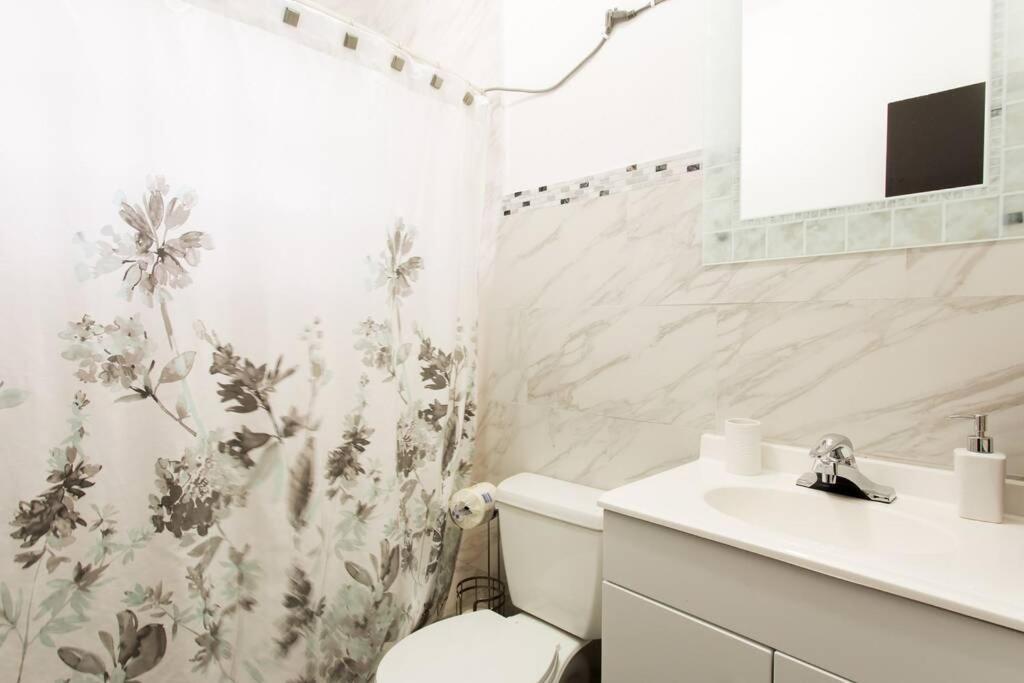 Chill Family And Friend Escape With Wrap Around Porch Apartment Rio Grande Bagian luar foto