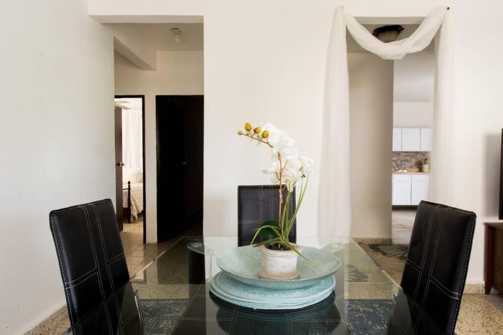 Chill Family And Friend Escape With Wrap Around Porch Apartment Rio Grande Bagian luar foto